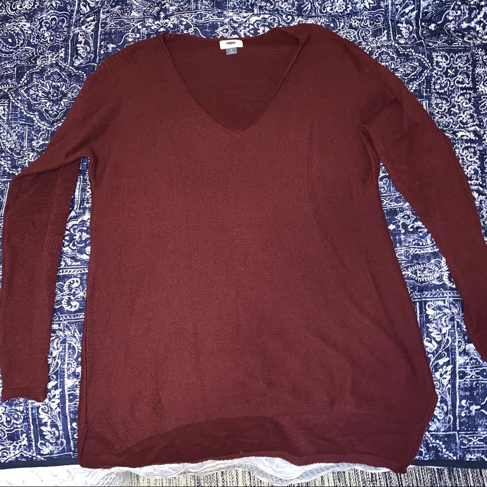 Old Navy burgundy sweater